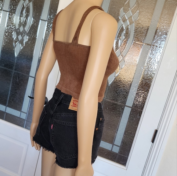 BELLA SEAMLESS BY FREE PEOPLE TOP SZ M - Picture 2 of 16